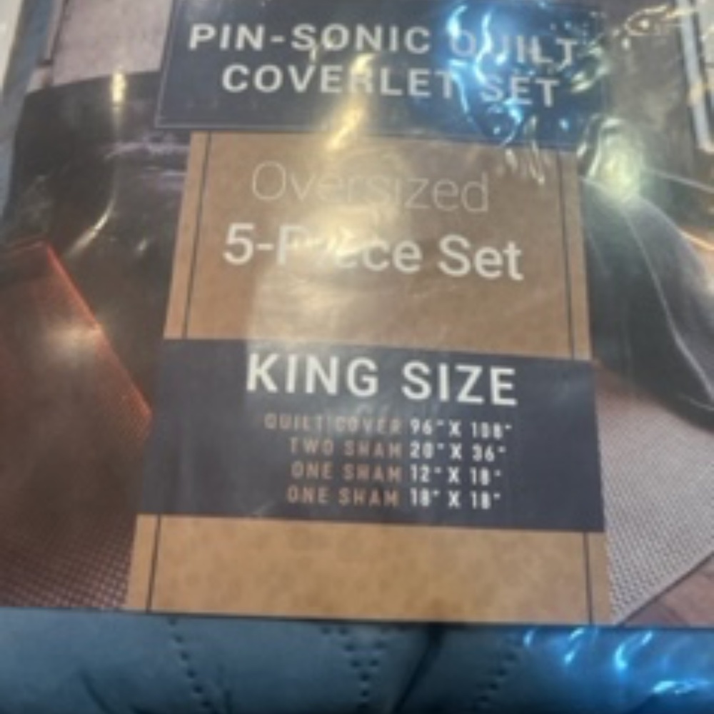 Clara Clark Pin-Sonic Blue King Size Quilt, Unopened